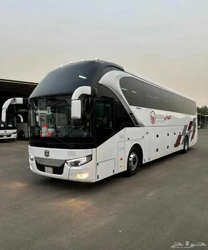 حافلات حديثة للإيجار 3