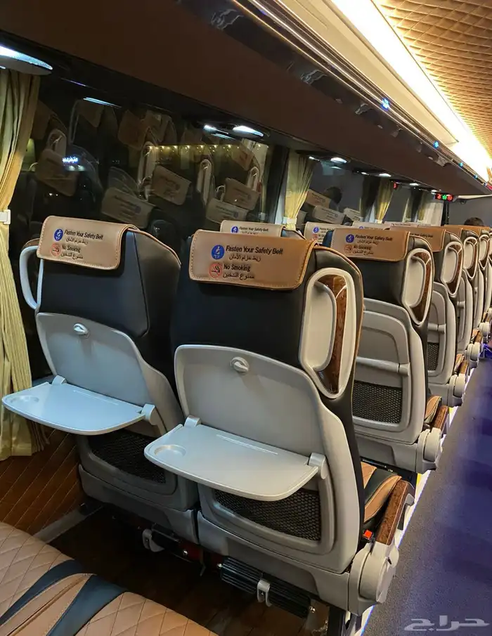 حافلات حديثة للإيجار 2