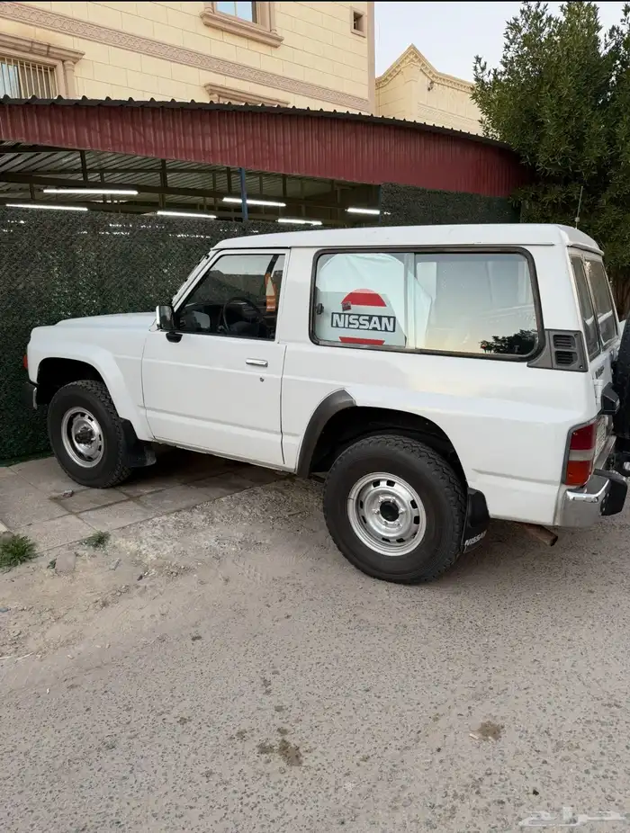 للبيع سفاري ربع موديل 1990 3