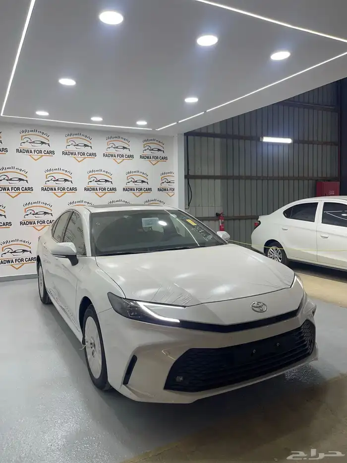 تويوتا كامري ال اي بنزين 2025 0