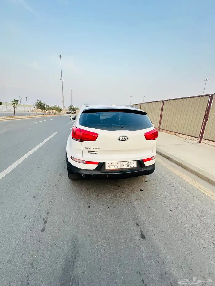 كيا سبورتاج 2015 فل كامل بصمه 20