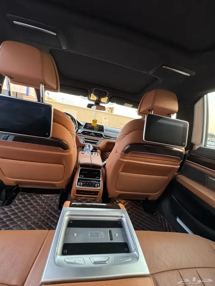 بي ام دبليو 2021 730 10