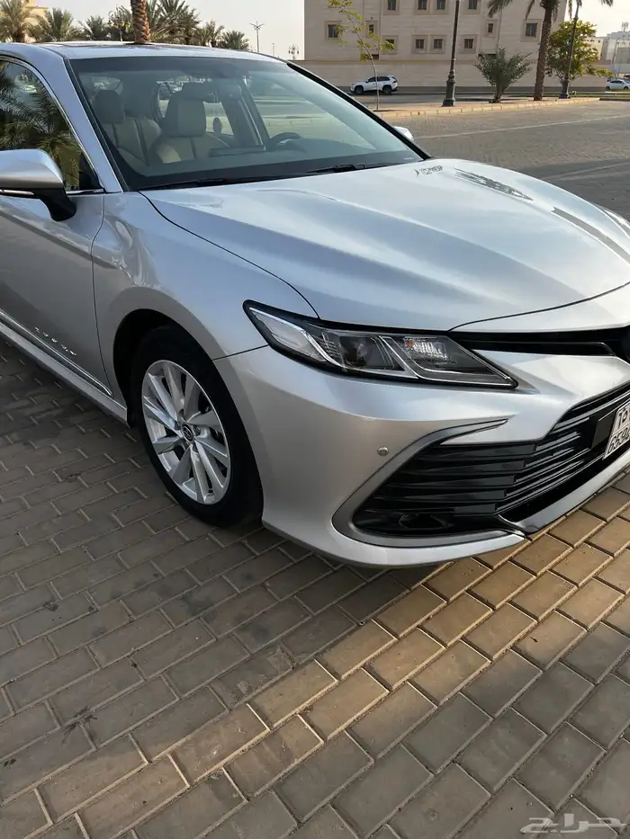 للبيع كامري 2023 فل كامل 7