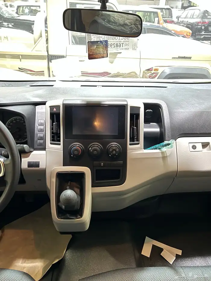 تويوتا هايس بضاعه وركاب ديزل اوتوماتيك وعادي 11