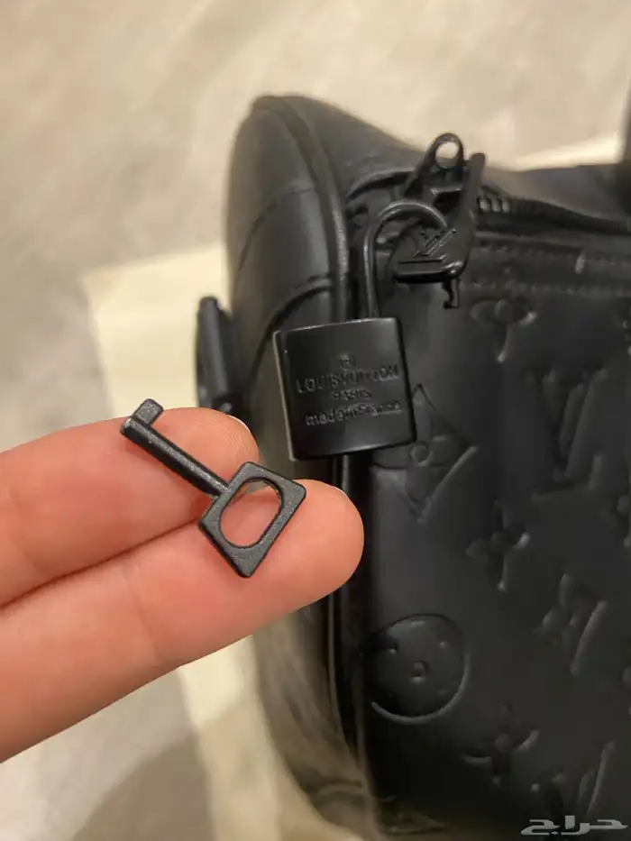 شنطة سفر LV 5