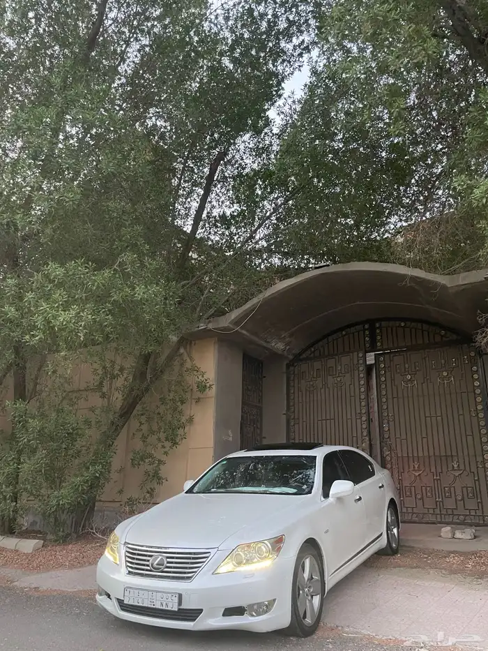 لكزس Ls460 لارج فل كامل 9