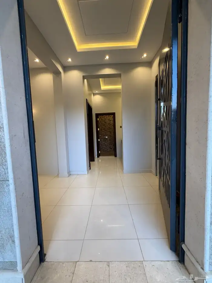 للبيع فيلا مودرن دورين وملحق ف درة الموسي مقابل ممشي الراقي 4