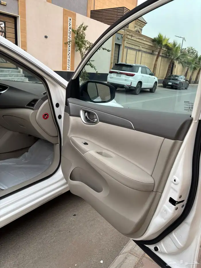 نيسان سنترا2019 فل مكينه كبير مثبت سرعه 10