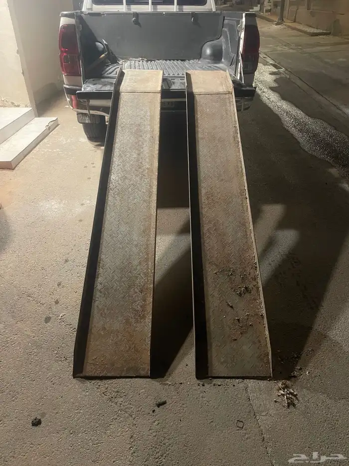 سلم حديد دباب بانشي 0