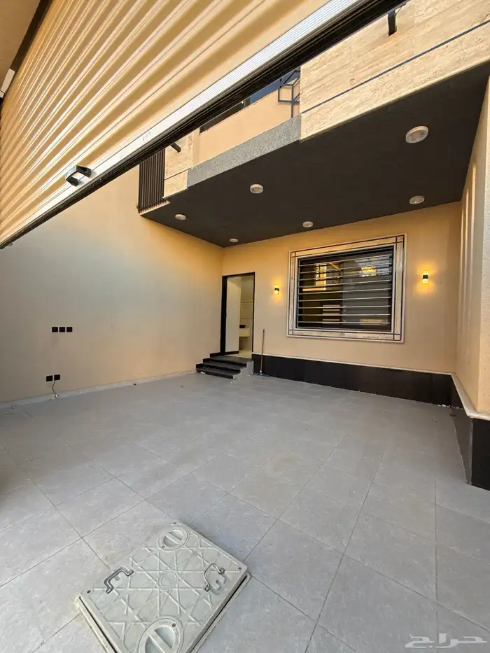 للبيع شقه أرضيه وروف علوي بموقع مميز بدرة الموسي اسعار صيدة 6