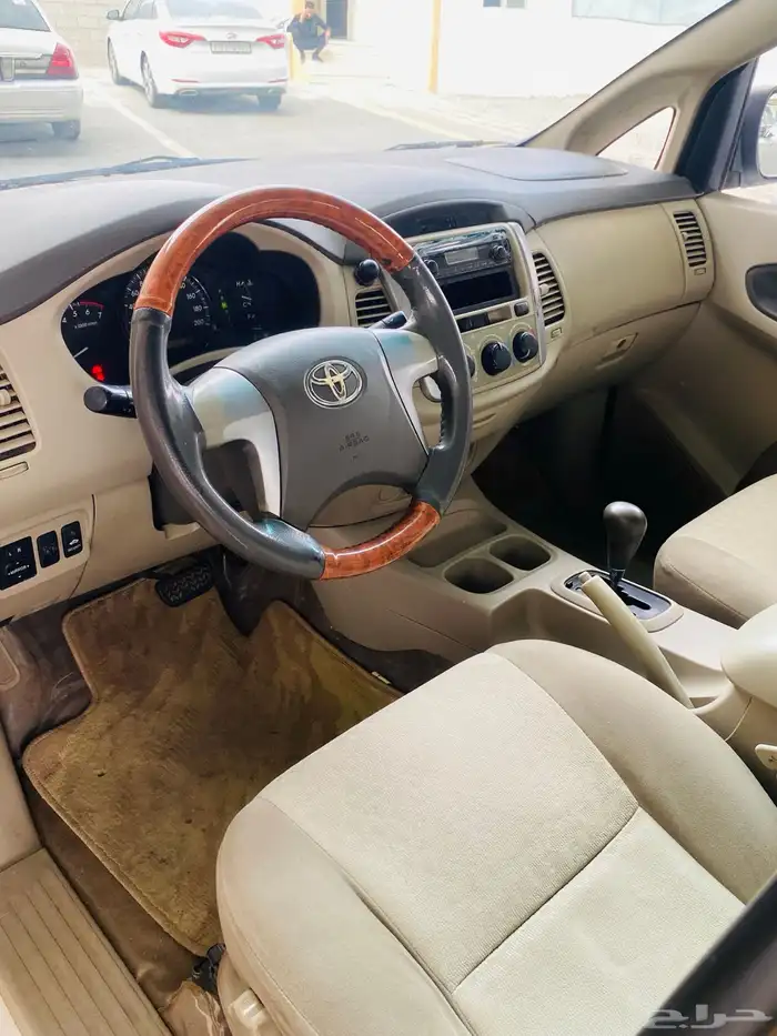 تويوتا انوفا 2015 14