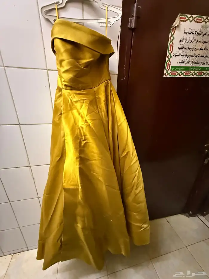 ملابس واحذيه 6