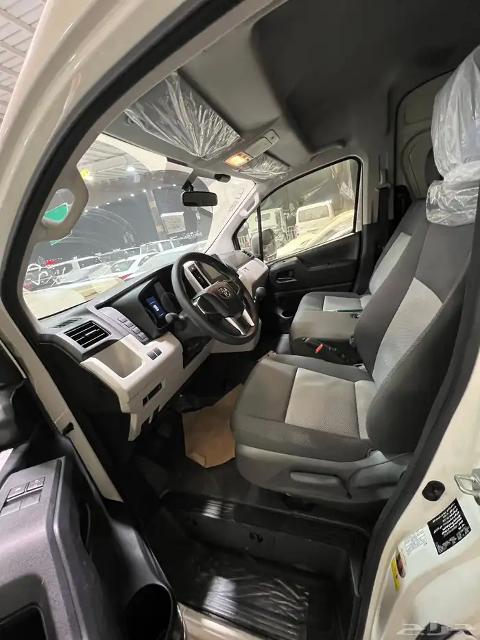 تويوتا هايس بضاعه وركاب ديزل اوتوماتيك وعادي 9