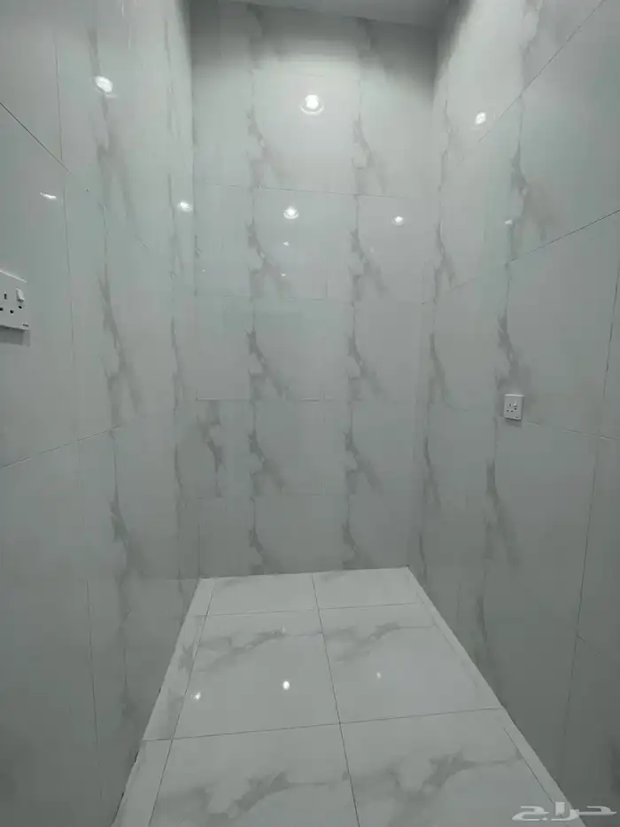 للبيع شقه دور ارضى بحوش وبايكة سياره 590 الف ابها المحاله 10