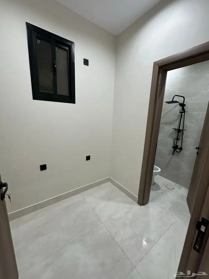 للبيع شقق تشطيب مودرن اسعار من 480 الف حي الضيافة 12