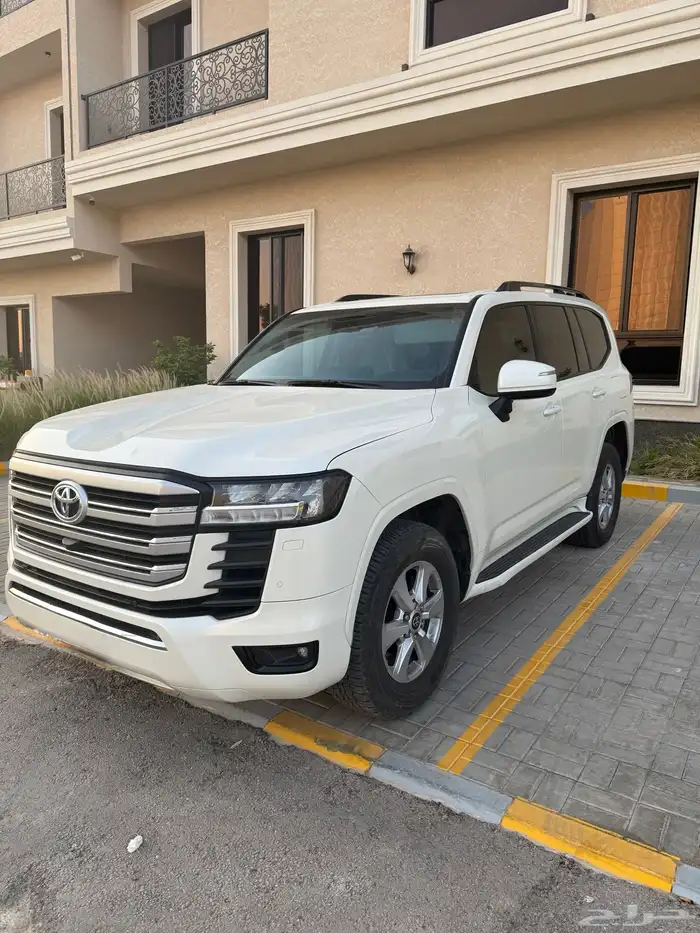 Toyota Land Cruiser gxr 2 2024 1