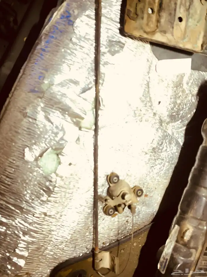 مكينة تويوتا 3F  لاندكروزر.نظيفة راكبة على صالون85 على الشرط 9