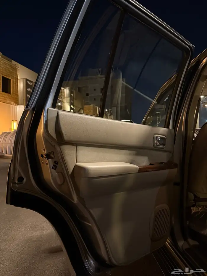 باترل سفاري 2 نظيف الداخلية المرغوبه 27