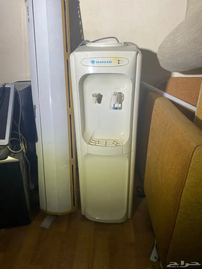 اثاث عماره عباره عن مكاتب و خزان ومكيفات وغيرها 12