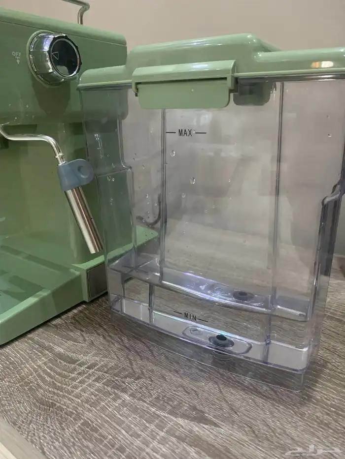 ماكينة اسبريسو مع مرفقاتها 2