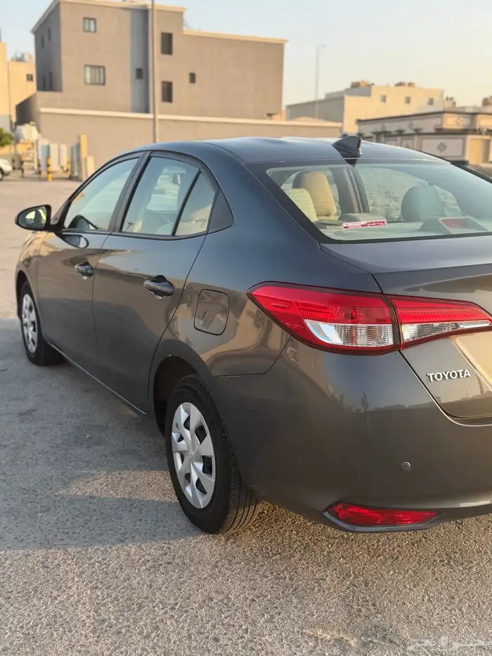 للبيع يارس مديل 2022 0