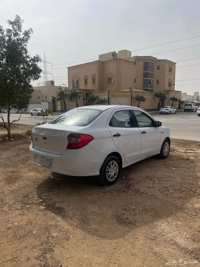 فورد فيجو 2018 نظيف 3