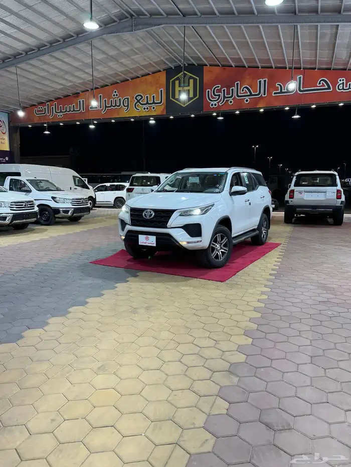 تويوتا   فورتشنر GX2 بنزين دبل 2026 جديد 125.350 شامل 0