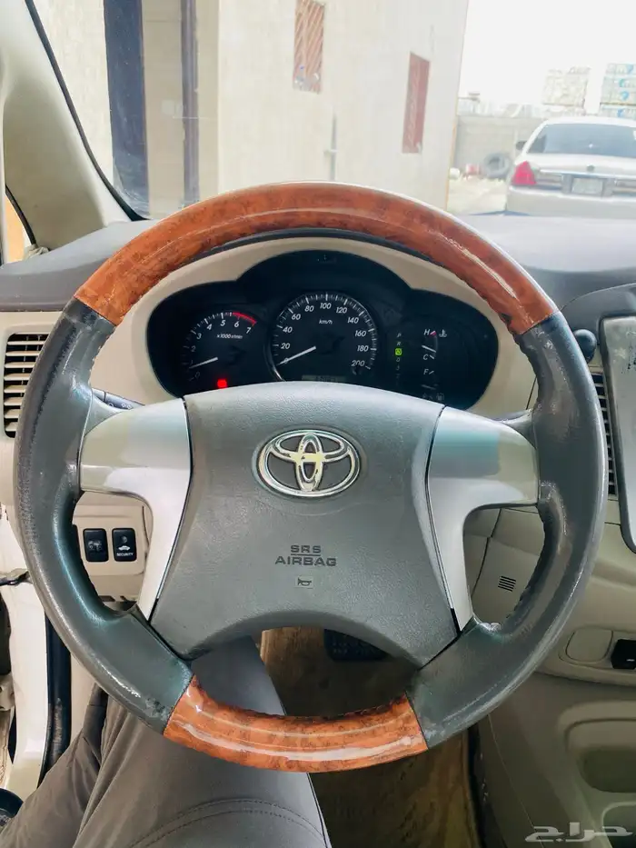 تويوتا انوفا 2015 15