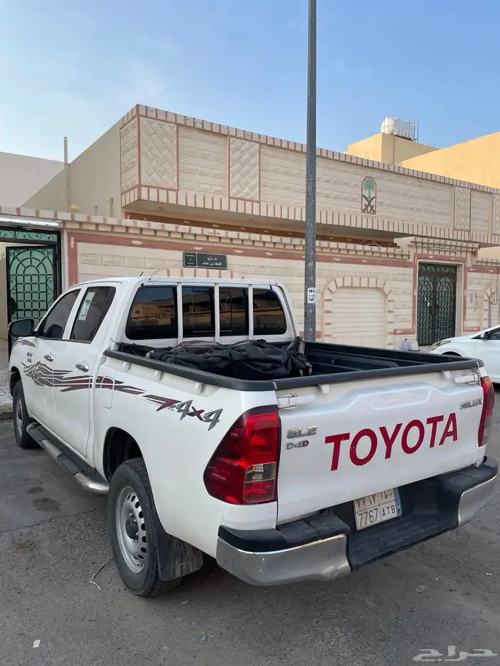 هايلوكس 2024 1