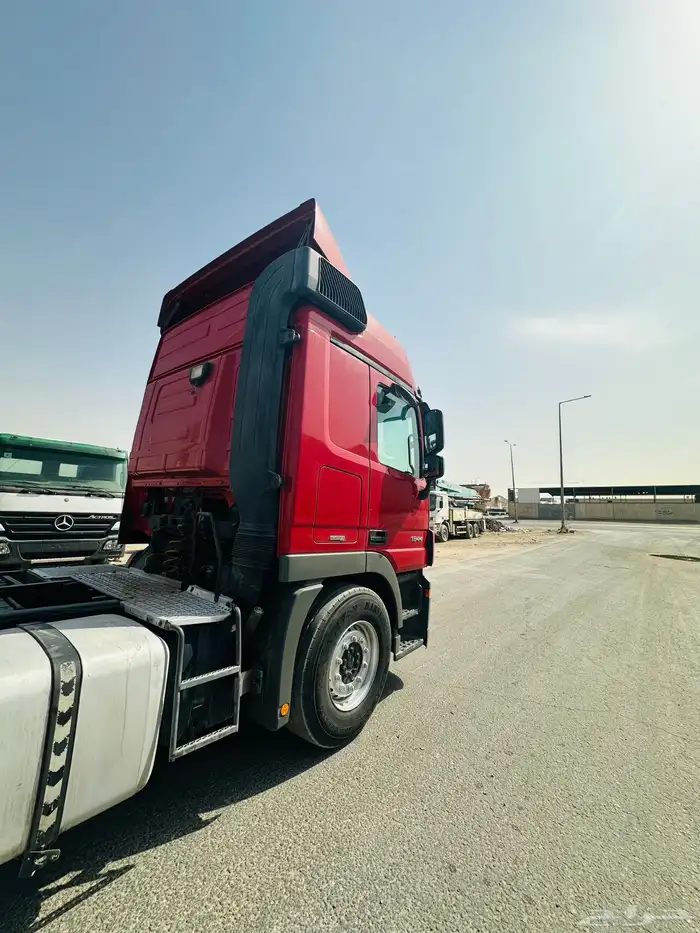 شاحنه مرسيدس اكتروس 2012 8