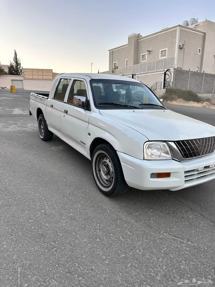 ميتسوبيشي 2004 2