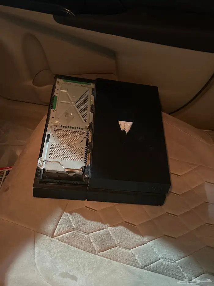 سوني 4 للبيع وقابل لتفاوض 0