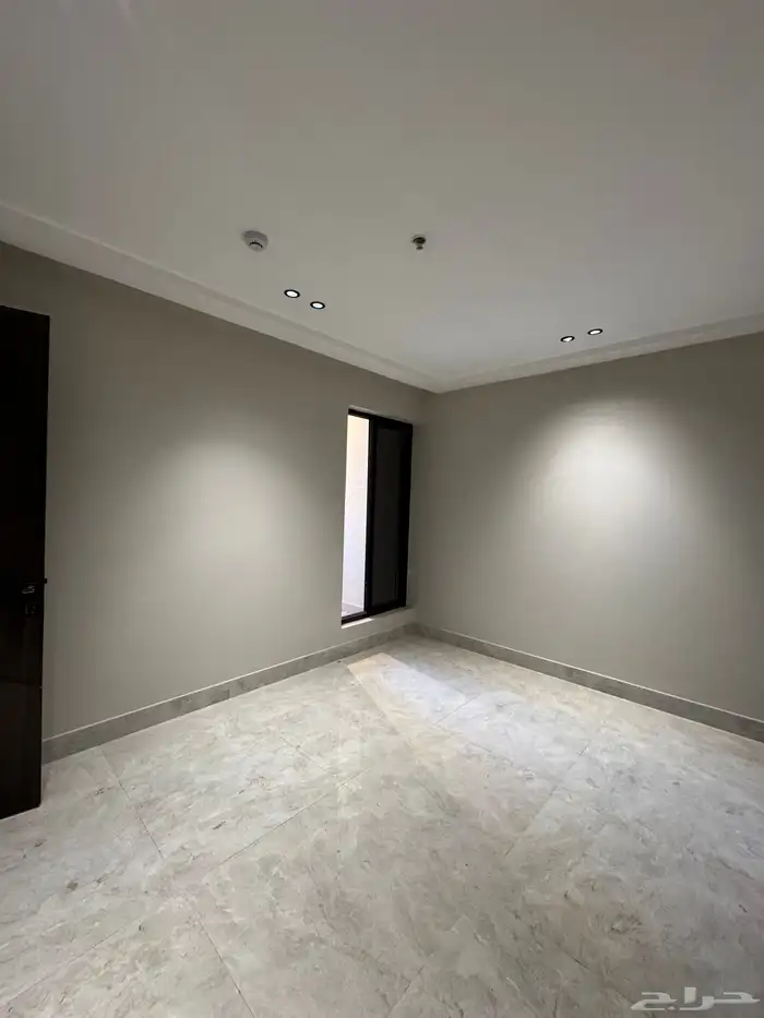 شقة تمليك مطلة على البحر الدمام حي الشاطىء 6