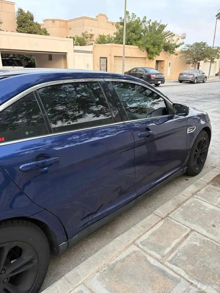 للبيع فورد تورس موديل 2015 2