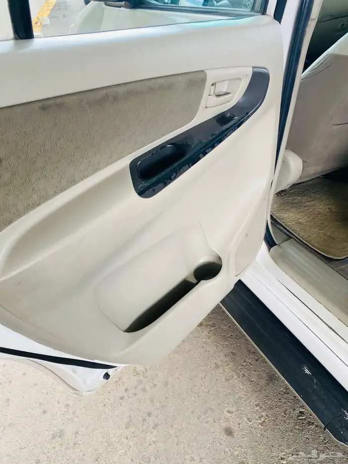 تويوتا انوفا 2015 10