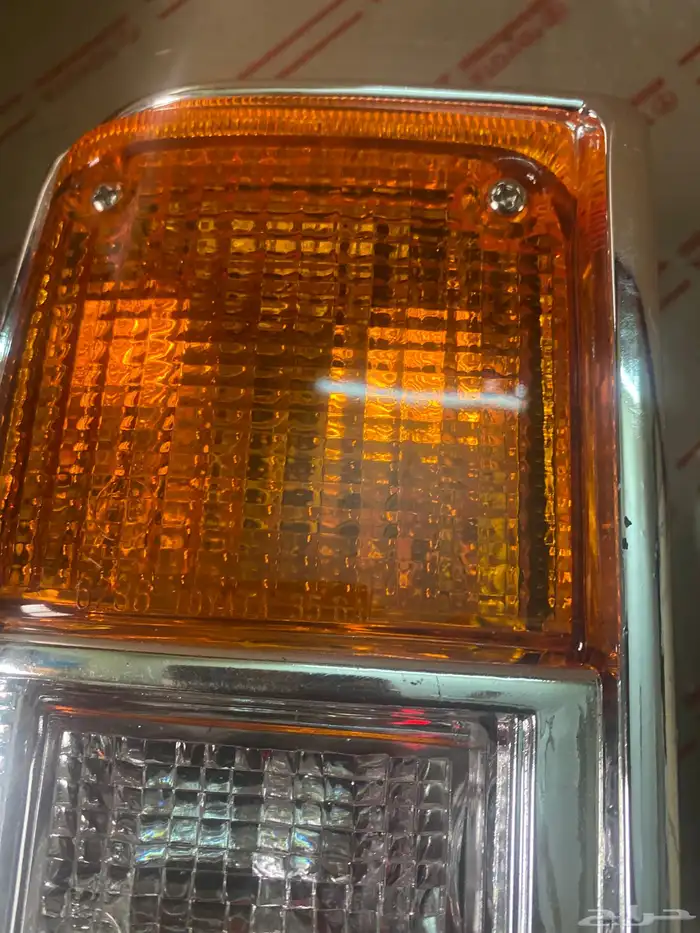 اسطبات خلفيه هايلكس 83 8