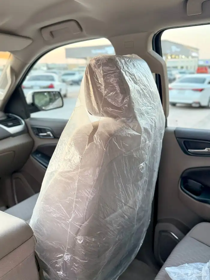 شيفورليه تاهو 2015 مخزن - LS بدون دبل عداد 17 الف كيلو فقط 7