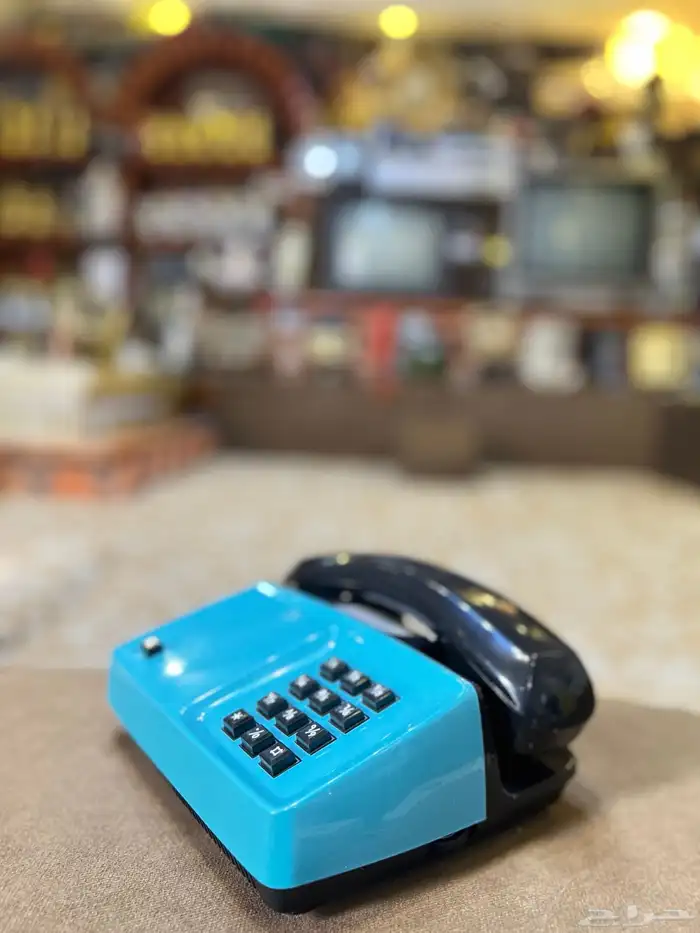 تليفون ارضي لون ازرق مخزن تراثي قديم 4
