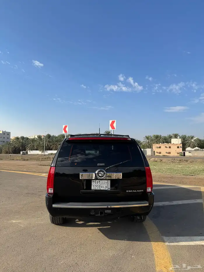 كاديلاك اسكاليد 4