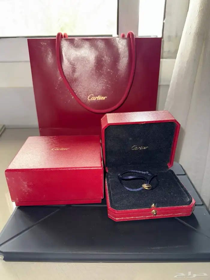 سواره كارتييه ترينيتي 0