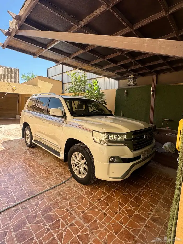 للبيع لاندكروزر موديل 2016 GXR 0