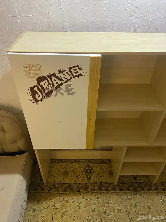 مكتبة كتب وسيعة 0