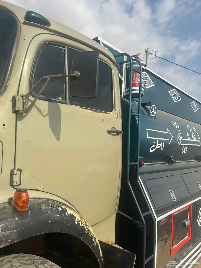 عايدي بوز للبيع 83 21