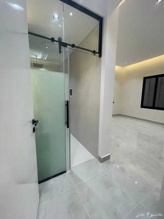 للبيع شقق نظام ادوار شرحه بالمحاله ابها 25