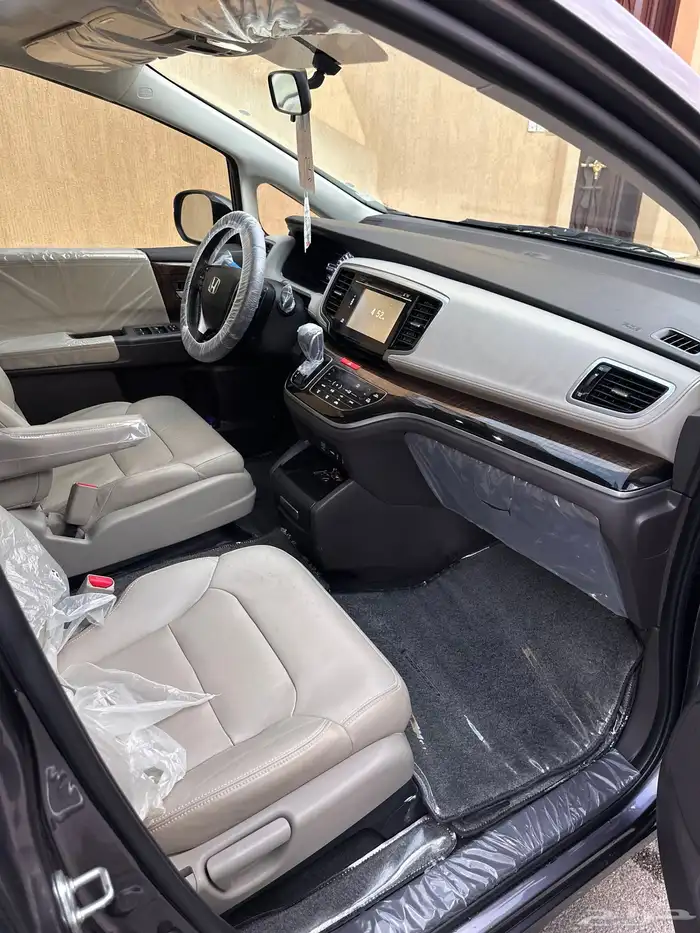 هوندا أوديسي 2015 فل كامل مخززن بحالة الوكالة 37