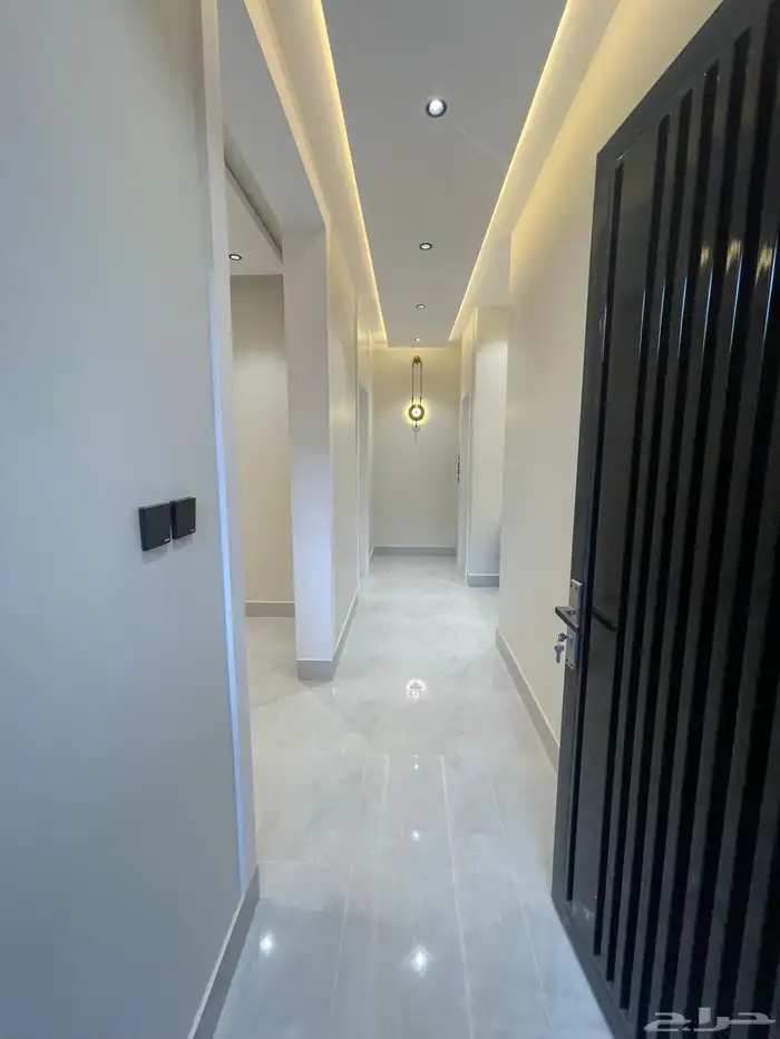 للبيع دور أرضي مع حوش وبايكه بالمحاله ابها 2