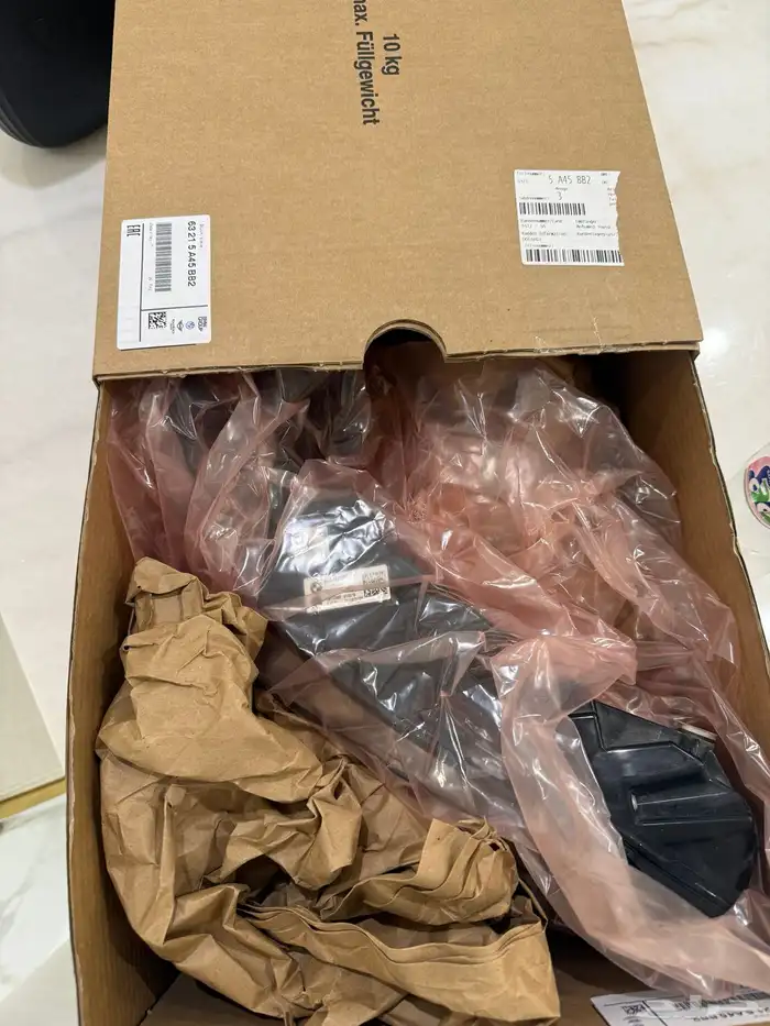 اسطب بي ام دبليو 740 موديل 2023 3