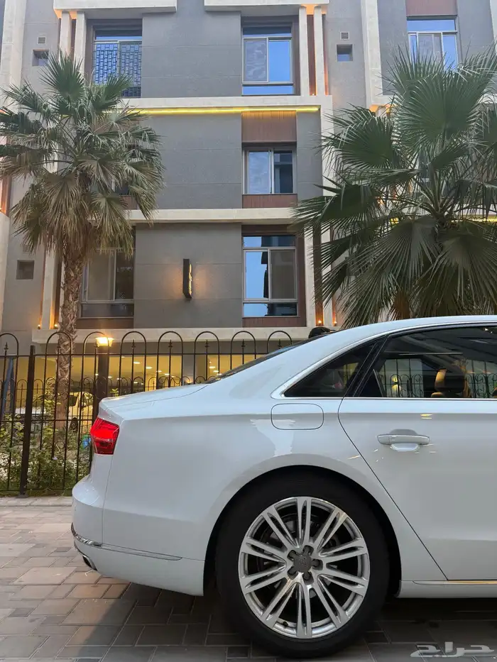 AUDI A8 2016 11