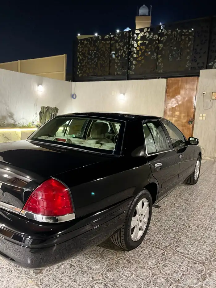 فورد فكتوريا توكيلات الجزيرة 2011 4