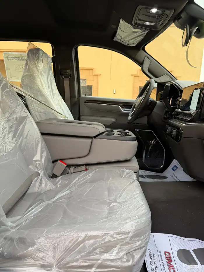 شفرولية سلفرادو موديل 2024عداداصفار صادر لة لوحات 48